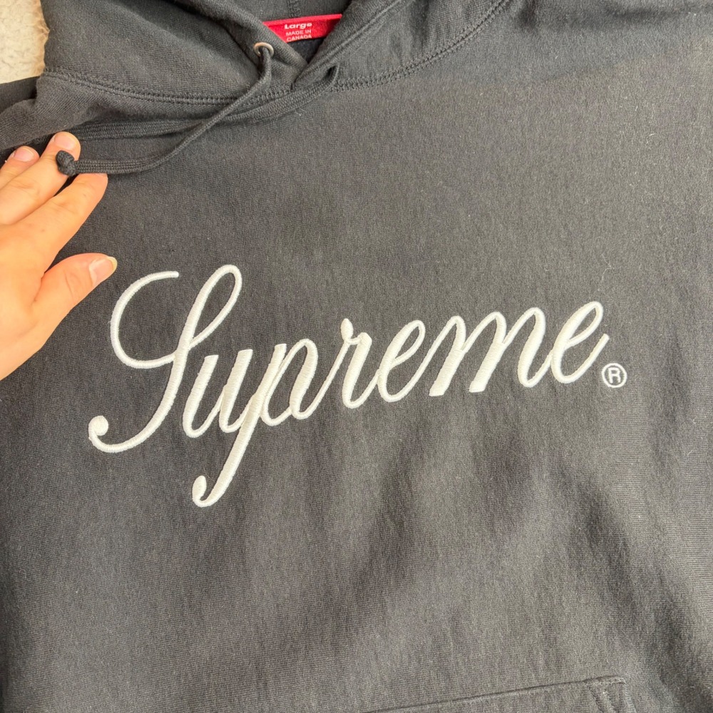 Supreme Script Logo Hooded Sweatshirt Black FW24 Mens Large Hoodie Embroidered - Picture 2 of 10